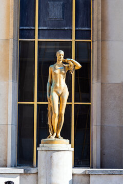 statues dans le 16 &egrave;me arrondissement de Paris en France