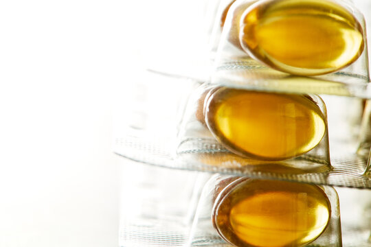 Omega-3 Fish Oil Softgel Capsules in Blister Pack