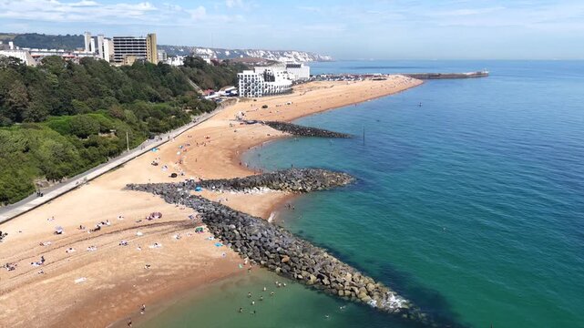 Mermaid Beach Folkestone 4K