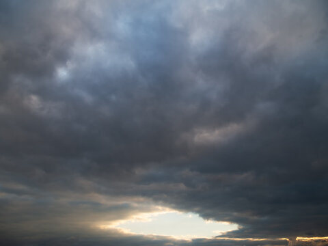 A gap in the thick clouds