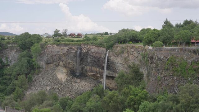 Scenic view of the basaltic prisms waterfalls in huasca de ocampo, hidalgo, a famous landmark