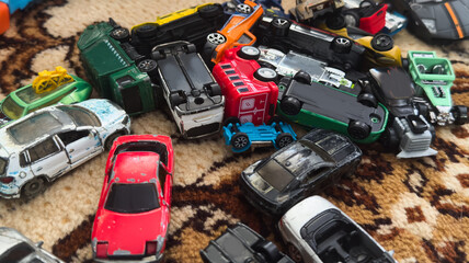 Fototapeta premium old car models on the flor