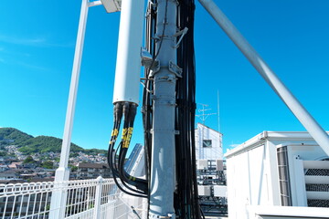 次世代通信とIoT社会を支える5G・モバイルネットワーク基地局のインフラ設備 © taka