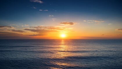 Obraz premium beautiful sunrise over the sea