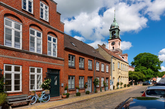 Friedrichstadt, Altstadtszene mit Remonstrantenkirche