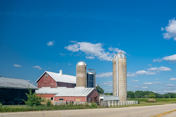 wisconsin barn countryside © mark