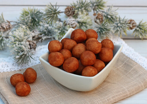 Marzipan potatoes: A traditional German sweet for Christmas and the Advent season.