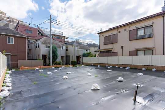 土地　防草シート　更地