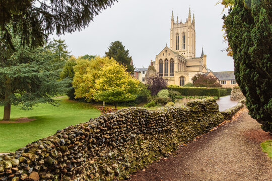 St Edmundsbury Cathedral and Abbey Gardens in Autumn, Bury St Edmunds, England.