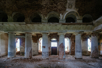 Fototapeta premium Interior of old ruined palace or temple with columns