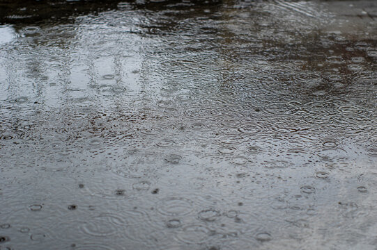 雨の日の屋上	