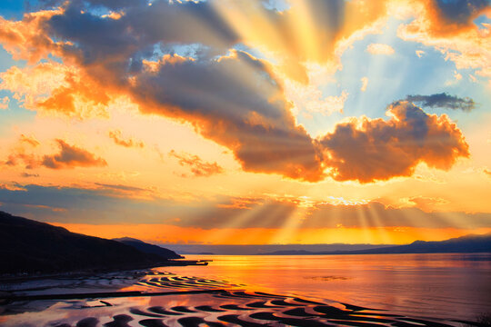 オコシキ海岸の美しい夕景