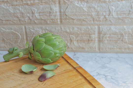 green vegetable, healthy natural food, artichokes