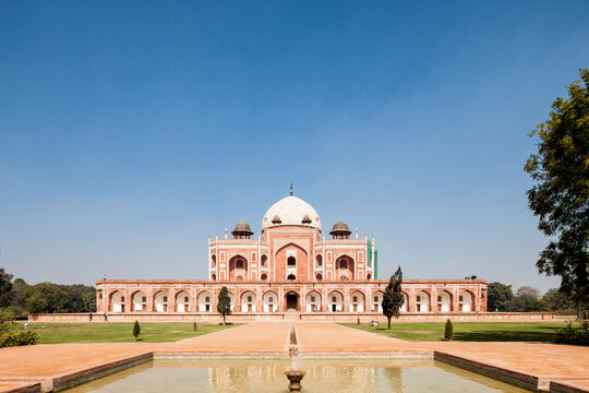 India, Delhi, View of Humayun's Tomb