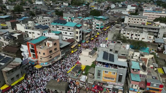Sea of Devotion: Warkaris at the Pandharpur Rath Yatra.