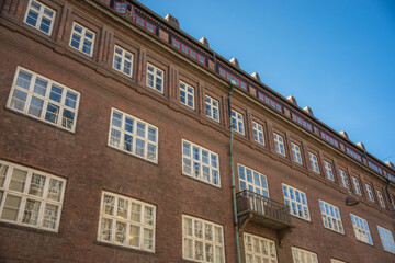 Obraz premium Stunning Architectural Facades Under a Clear Blue Sky