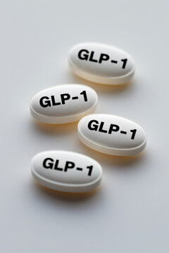 GLP-1 drug for treatment of diabetes, trend use weight loss without medical indication AI Generative