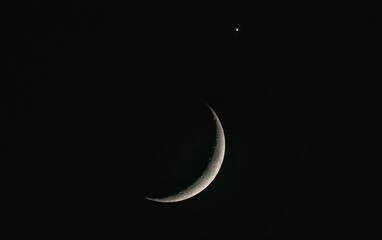 Paris, France - June 17, 2026. A close-up of Venus and the moon at night.  © Yann Vernerie