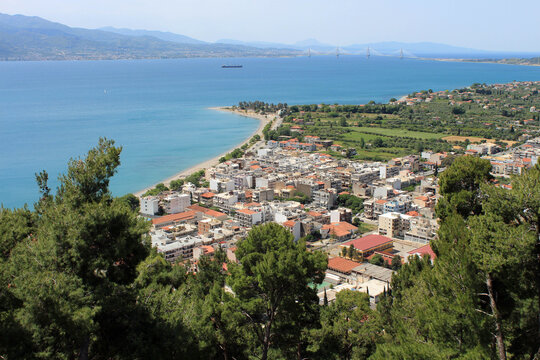 Gr&egrave;ce, Golfe de Corinthe, la ville de Nafpaktos
