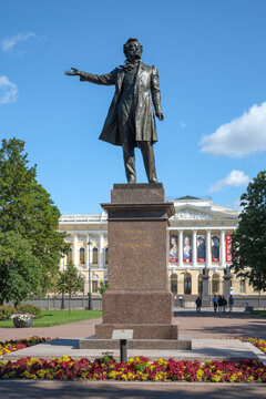 SAINT PETERSBURG, RUSSIA - AUGUST 03, 2026: Monument to the great poet Alexander Sergeevich Pushkin at the Russian Museum. Saint Petersburg (vertical)