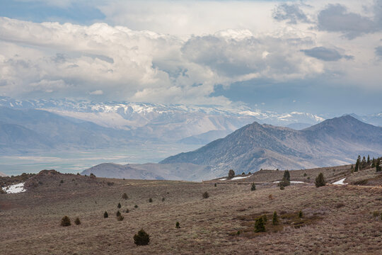 Beautiful wide panoramic view of Sierra Nevada mountains from Conway Summit