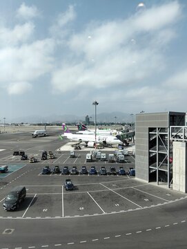 Arequipa, Per&uacute; &ndash; 11 de Junio, 2026: vistas del Aeropuerto "Alfredo Rodr&iacute;guez Ball&oacute;n" de la Ciudad Blanca de Arequipa al sur de Per&uacute;.