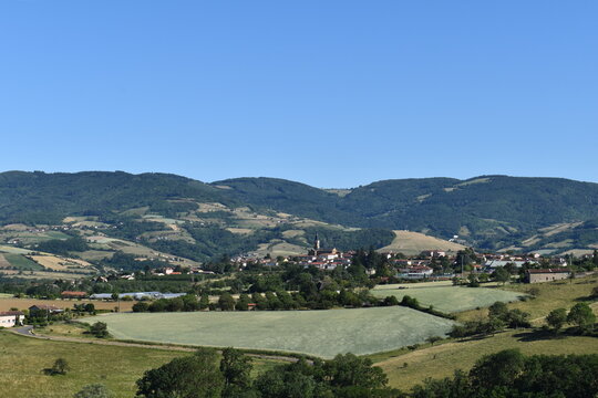 Village et campagne autour de LYON, France