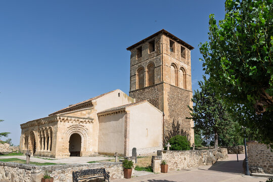 San miguel de sotosalbos church romanesque architecture segovia