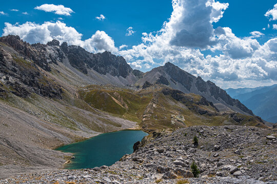 Escursionismo alle pendici del Monte Oronaye: il lago dei Roburent e il lago Oronaye