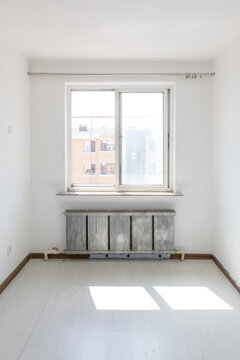 The interior of the empty room
