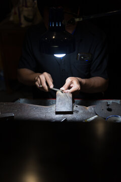 Thai Jeweler making Jewelry
