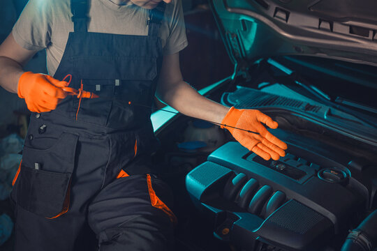 transport diagnostics with person in garage