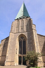 Fototapeta premium Blick auf die Katholische St. Georg Kirche im Zentrum der Stadt Bocholt