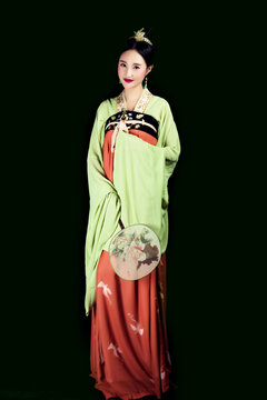 Oriental women in Tang Dynasty Hanfu classical style black background photo shoot