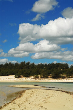 Madagascar, Baie de Sakalava, view on the white sand beach and transparent water