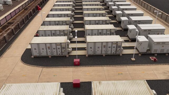 Integrated solar power and energy storage station	