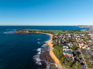 Fototapeta premium Aerial view of Collaroy Beach on a sunny day, Sydney, Australia.