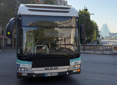 Autobus Ratp. Paris. Mod&egrave;le Lion&rsquo;s City A37 Hybrid. 08/2026