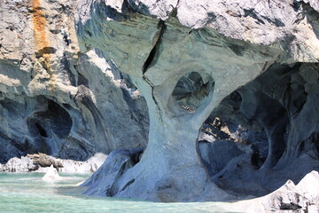 Fototapeta premium Detalle del las estructuras en Catedrales de Mármol en Puerto Río Tranquilo., Aysén Chile, destino turístico en Patagonia Chilena, Lago General Carrera