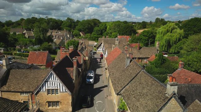 Drone Flight Over Lacock, UK &ndash; Rooftop Views of a Historic English Village