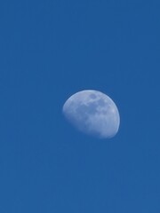 moon © Dorian