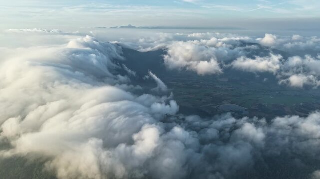 Waves of Mist: Epic Mountain Cloud Timelapse