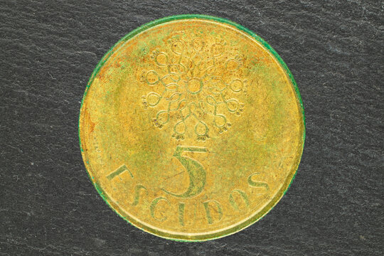 Coin Portugal, 5 escudos 1988