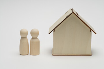 住まいと家族の暮らしを象徴する住宅模型 © 洋 奥山
