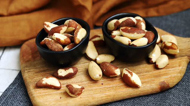 Brazil nuts in small bowls