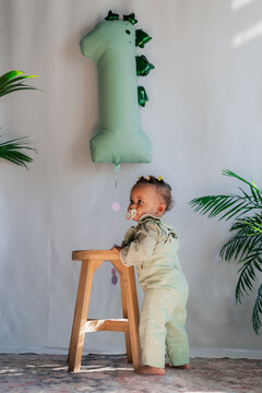 Baby near one year balloon 
