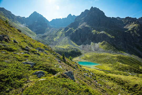 Gebirgslandschaft mit See im Pitztal