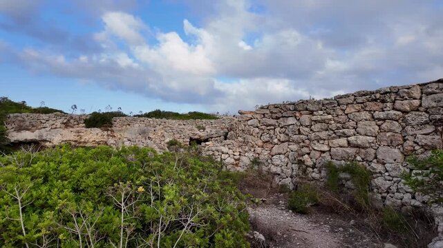 Malta, Xemxija Heritage trail - Punic caves and old farmers hut