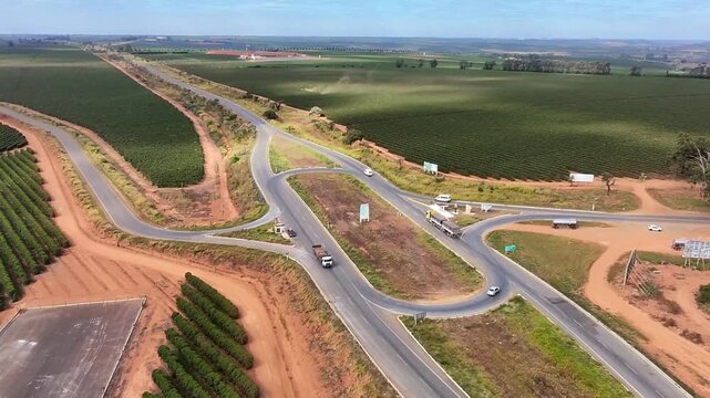 Vista a&eacute;rea trevo BR-354 entrada em Carmo do Parana&iacute;ba, Minas Gerais