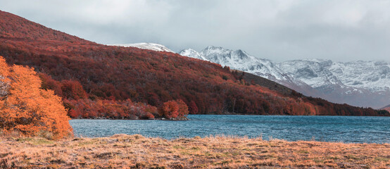 Naklejka premium Autumn in mountains